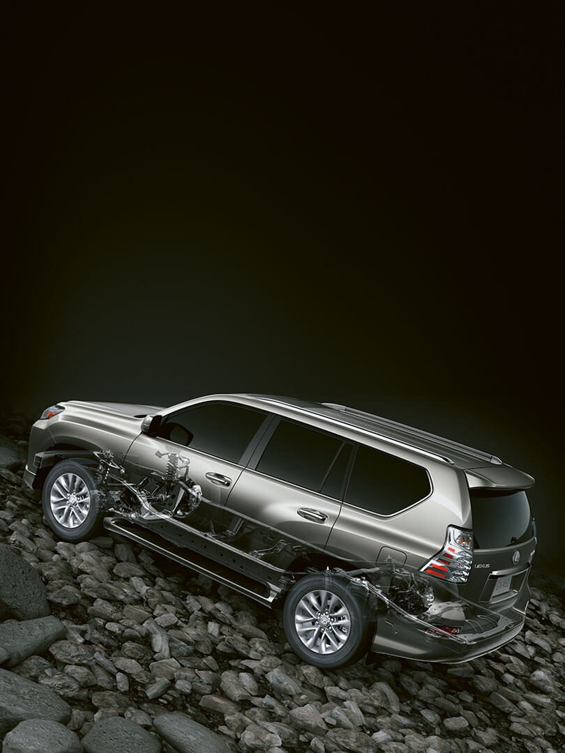 2020-lexus-gx-pre-sales-left-right-exterior-810x1080